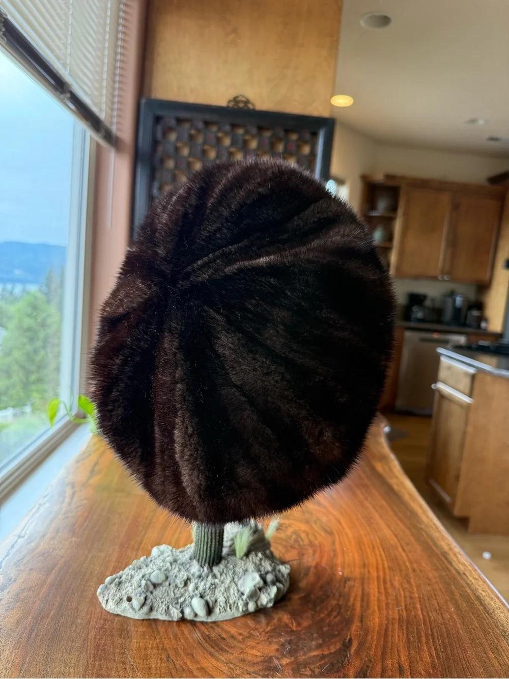 Modern Brown Mink Fur Beret Hat With Tightening Cord, Like New